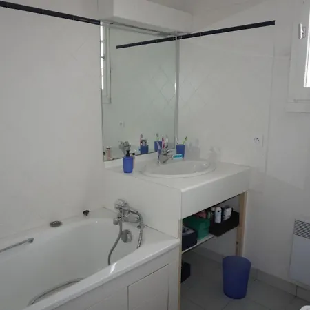 Maison Familiale Avec Jardin, Piscine Et Proche Plage A - Fr-1-258-98 Вилла *