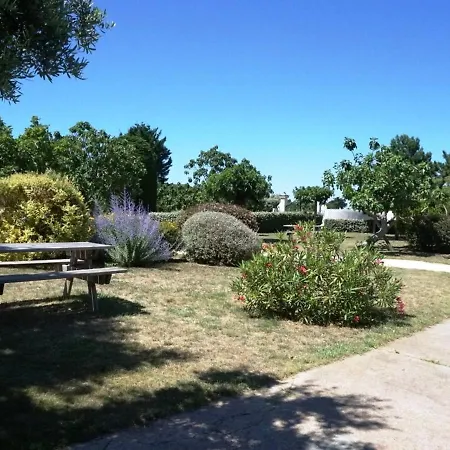 Maison Familiale Avec Jardin, Piscine Et Proche Plage A - Fr-1-258-98 Villa *