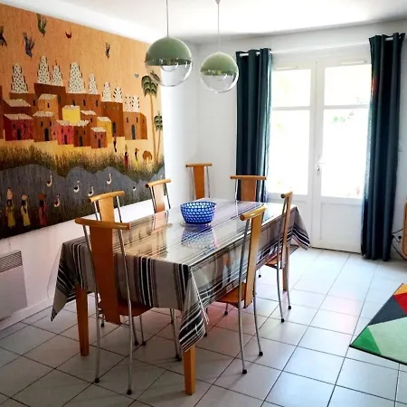 Вилла Maison Familiale Avec Jardin, Piscine Et Proche Plage A - Fr-1-258-98 *